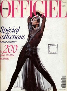 lofficiel-france-1991-august-00-fullsize.thumb.jpg.cca0c8da77423f3749664aa85fd8690d.jpg