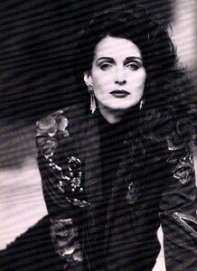 meblackrosejacket.thumb.jpg.a6780252d9189fc02e6f354ca7727a0d.jpg