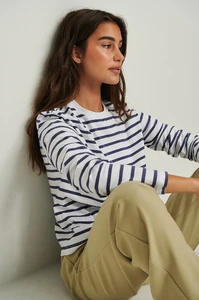 nakd_organic_striped_oversized_long_sleeved_top_1044-000193-9293_01g.jpg