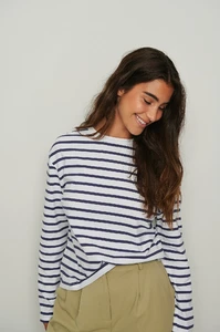 nakd_organic_striped_oversized_long_sleeved_top_1044-000193-9293_04a.jpg