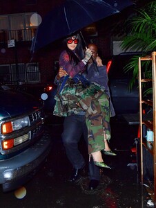 rihanna__12_.jpg