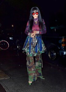 rihanna__2_.jpg