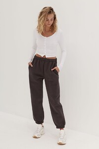 sojo-pant-dark-grey_7dc3d560-f24c-4f30-a62d-465f71bfa716.jpg