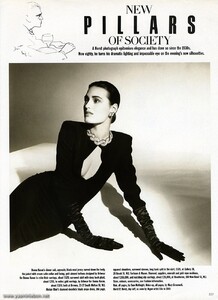 vogueuk86nov08horst.thumb.jpg.6dd28b337e9e2272087db6de6ddf281c.jpg