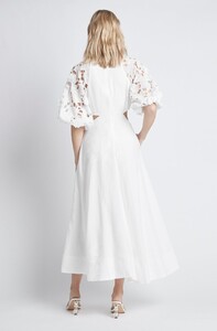 1003508_AVA_MAXI_DRESS_WHITE_HOLLY_3_2048x.jpg