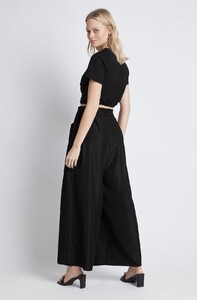 1003636_LUNA_PANT_BLACK_HOLLY_2_2048x.jpg