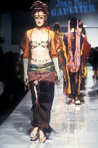 1077144474_JeanPaulGaultier1996WomenRTW93.thumb.jpg.cb3e18756d3896ae10a39a81791d805a.jpg