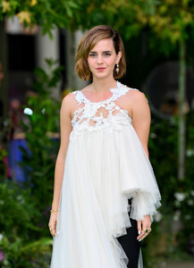 Emma+Watson+Earthshot+Prize+2021+Green+Carpet+9aFuLV0s2YPx.jpeg