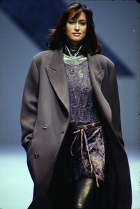 1161633228_KriziaFall1994(8).thumb.jpg.c592fab559065ab37e63cc21e8ccef31.jpg