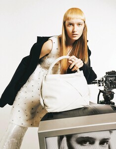 2021-10-07 Grazia it-page-006.jpg