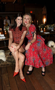 Alexandra Daddario @ InStyle And Dr. Barbara Sturm Badass Women Dinner in West Hollywood 21.10.2021 03.jpg