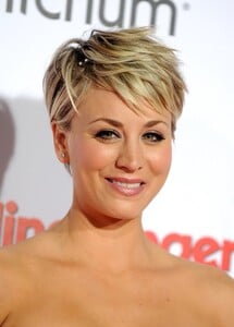 kaley_cuoco_12 (1).jpg