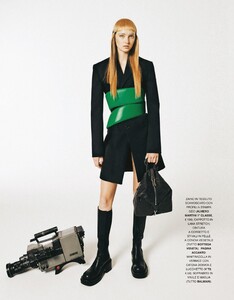 2021-10-07 Grazia it-page-009.jpg