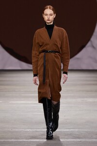 vogue.com.au 1 e4a3efc3bff1e527e810f40c7b4a7125.jpeg