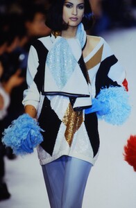 1451083278_dior-yasmeen(3).thumb.jpg.d63c0003d9ccdaaa022ec8b6a96cff67.jpg