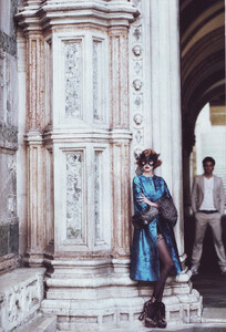 1546809850_Lagerfeld_US_Harpers_Bazaar_September_2009_04.thumb.jpg.2407524afb9d9fb1e8fa724b1bd1ee2c.jpg