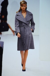 1549018782_dolce-gabbana-fall-1995(23).thumb.jpg.8ec19ba8d19fb3db6d6beb01e1de67fb.jpg