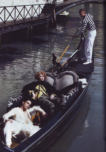 1605896964_Lagerfeld_US_Harpers_Bazaar_September_2009_09.thumb.jpg.e55084b8158d5871bde1abfd7f3729a5.jpg