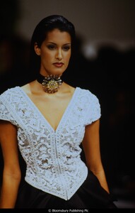 162075036_yasmeen-valentino-hc-ss-93(7).thumb.jpg.f758f52bbb12b9e9b1623bc39b0270a4.jpg