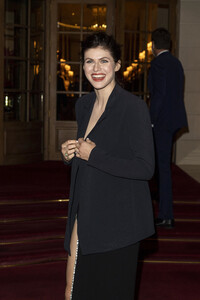 Alexandra Daddario @ Monot Show Paris FW 04.10.2021 03.jpg