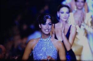 1814971220_yasmeen(17).thumb.jpg.0e2335c517aa666fc085e05f5ee636f7.jpg
