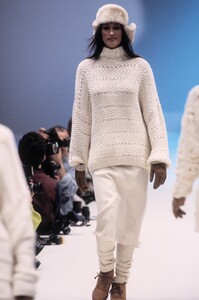1840574941_LesCopains1993WomenRTW6.thumb.jpg.f855080e55c6f6b15a611529d4ab4f31.jpg