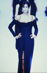 1867699230_ChristianDior1993Spring(4).thumb.jpg.f27d7db58f31a6408844a05abc553cd0.jpg
