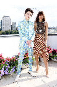 Zendaya+Coleman+Cast+Filmmakers+Attend+Dune+n5EMbPG_TyPx.jpeg