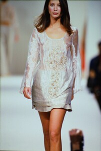 1941561939_john-rocha-ss-1994(4).thumb.jpg.06f3196b8b9784c017030355a5f9cfdf.jpg
