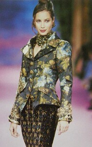 1993-christianlacroixhtecoutureFW-2.jpg