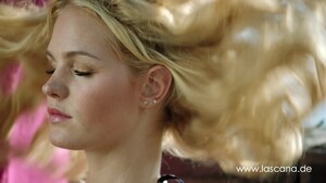 LASCANA Making-Of_ Shooting mit Erin Heatherton (1080p_25fps_H264-128kbit_AAC) 0209.jpg