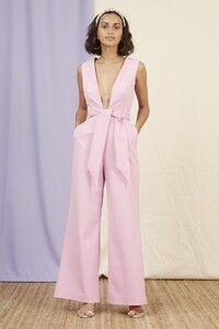 20190301_essie_pantsuit_533_mauve_g_41211.jpg