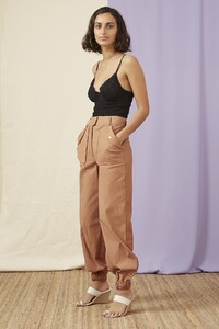 20190357_kobie_bodice_001_black_20190346_utility_pant_235_tan_g_16054.jpg