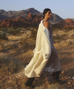 2021-11-01_Vogue_Australia-page-005.jpg