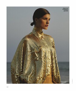 2021-11-01_Vogue_Australia-page-009.jpg