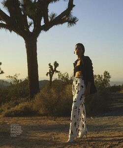 2021-11-01_Vogue_Australia-page-010.jpg