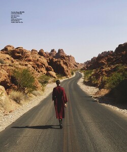 2021-11-01_Vogue_Australia-page-014.jpg