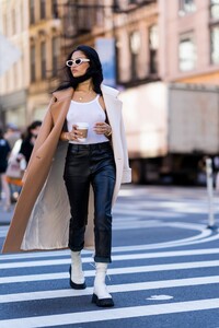      sha011021BZNimage111.jpg