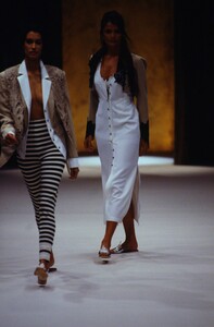 2114226349_ozbek-yasmeen(1).thumb.jpg.4d4b844b684ad3bf324f5c54ea4eb8fe.jpg