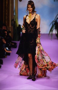 234666708_Christian-Lacroix-Couture-Spring1993-Christy-Turlington(25).thumb.jpg.499ad99ed75d10c5977514d3db88505d.jpg