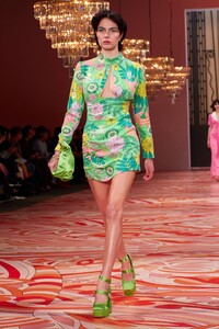 247797103_vogue_com.au1c94c3c225b07bb6932a35fc39bc19d6f.thumb.jpeg.d412d9abfdc8a4b76325270c69a9e452.jpeg