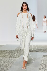 25536727_vogue.com00006-christopher-esber-australia-resort-2022.thumb.jpeg.296a5e12eb66c70a17807e669ce19da2.jpeg