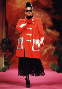 310814821_ChristianLacroixHC-FallWinter1991(1).thumb.jpg.5a204ac2faa29aa15b0440d6a28984b1.jpg