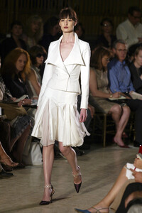 316071901_ZacPosen2003WomenRTW26.thumb.jpg.06ad238109aaf582e2c68c2d7e93ddea.jpg