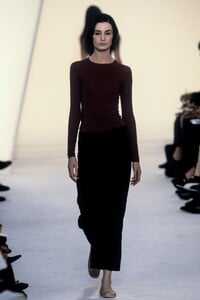 337084989_Strenesse1999WomenRTW45.thumb.jpg.9e4040f104eef72c97f990e48f5f6db0.jpg
