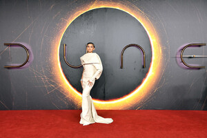 Zendaya+Coleman+UK+Special+Screening+Dune+l199disG4Icx.jpeg