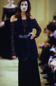 410709127_DonnaKaranFW92(13).thumb.jpg.95cdcfce8e5ee7b35ed86d543e5e6a98.jpg