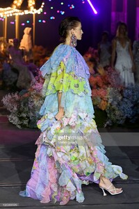 414391975_5gettyimages-1320930526-2048x2048.thumb.jpeg.2a557f0378611211087fc929eaffec30.jpeg