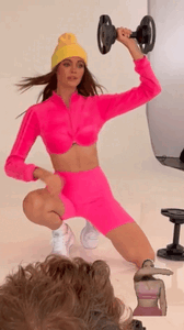 415270995_ezgif.com-gif-maker(1).thumb.gif.d44ad2a337ffa773644138102f5fa6ee.gif