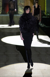 441989686_RobertoCavalli2001WomenRTW69.thumb.jpg.da737655cf89cedf7a5fb9fb0981370e.jpg